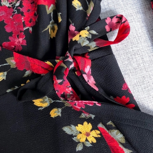 Romantic Rose Wrap Blouse - Picture 2 of 3